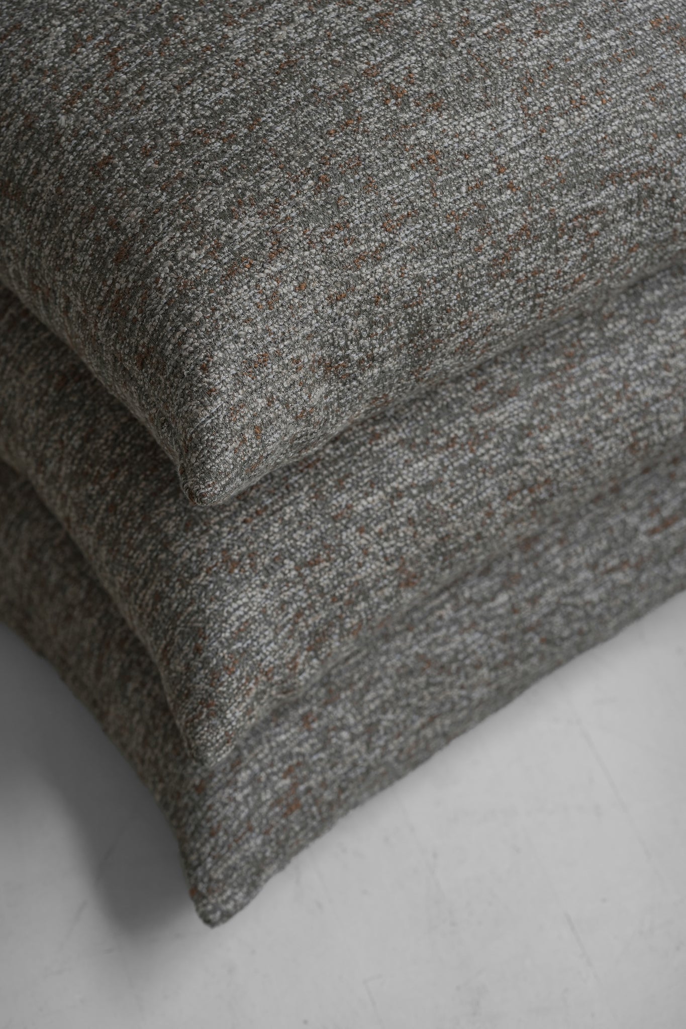 Linn Cushion