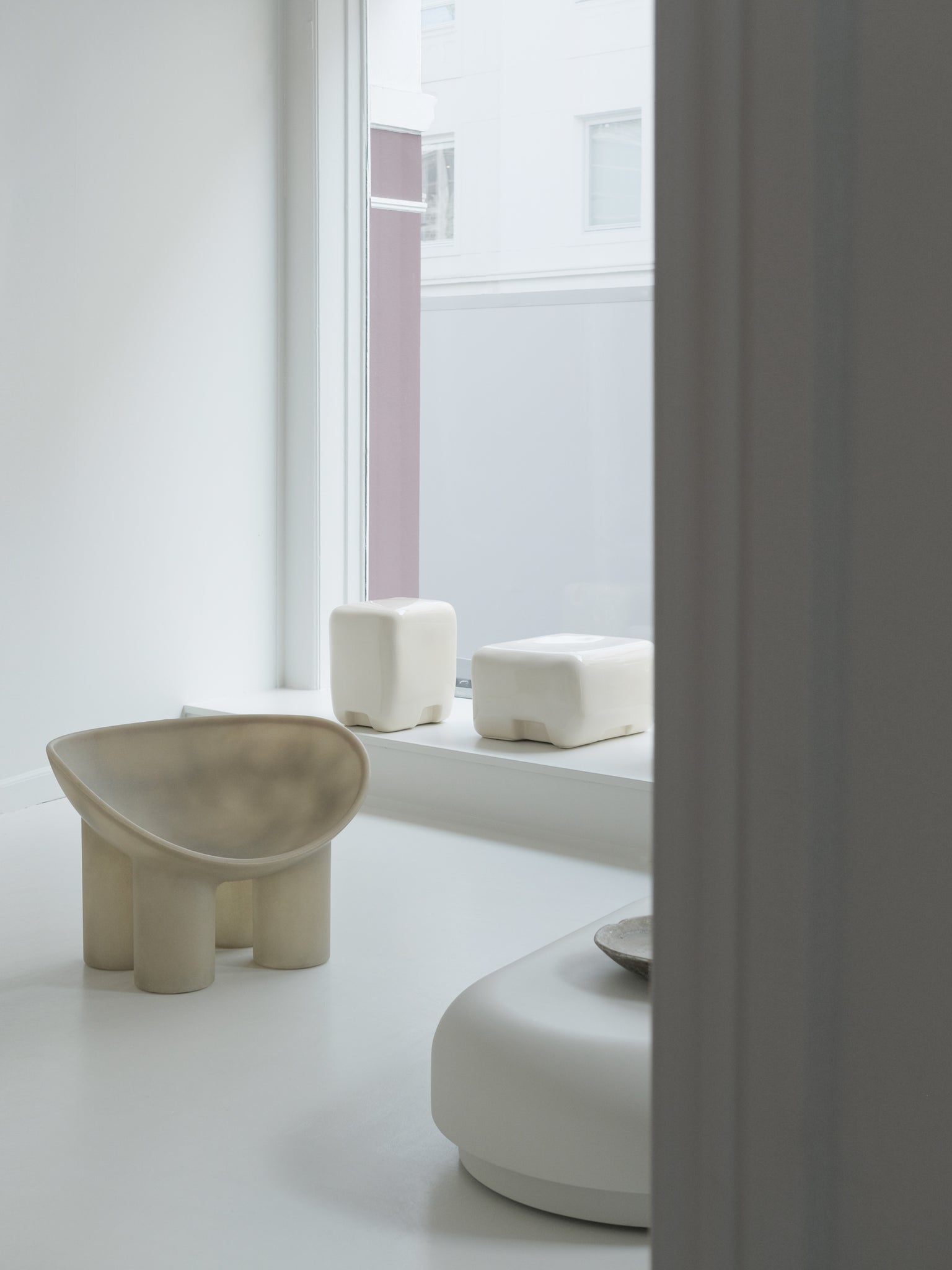 RUE VERTE - White Room