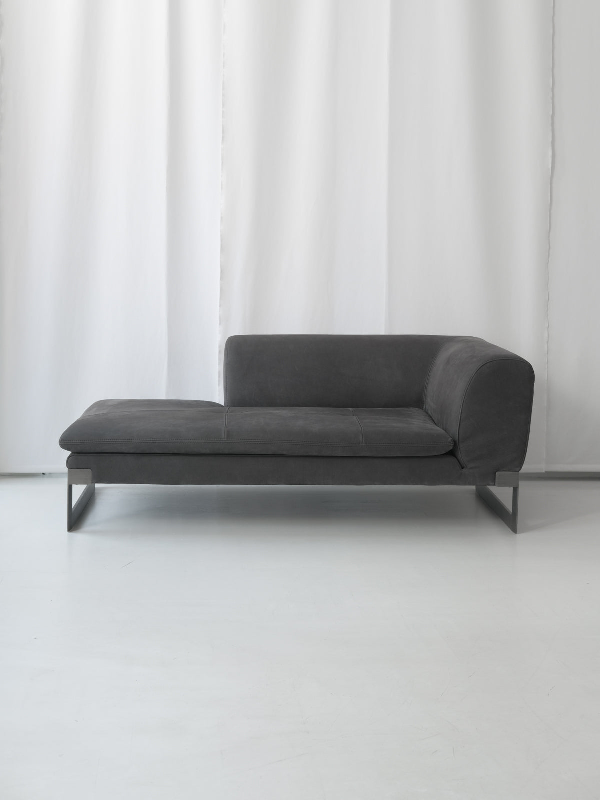 Viktor Sofa