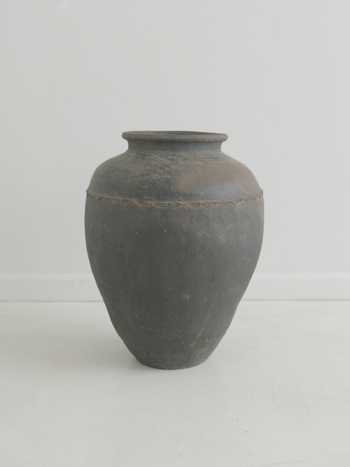 Vintage Chinese Jar